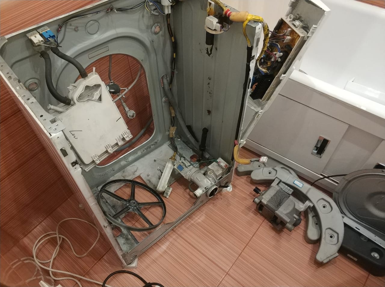 Ремонт стиральных машин Сименс в Одинцово. Диагностика и ремонт техники SIEMENS Ремонт стиральных машин Сименс в Одинцово. Диагностика и ремонт техники SIEMENS